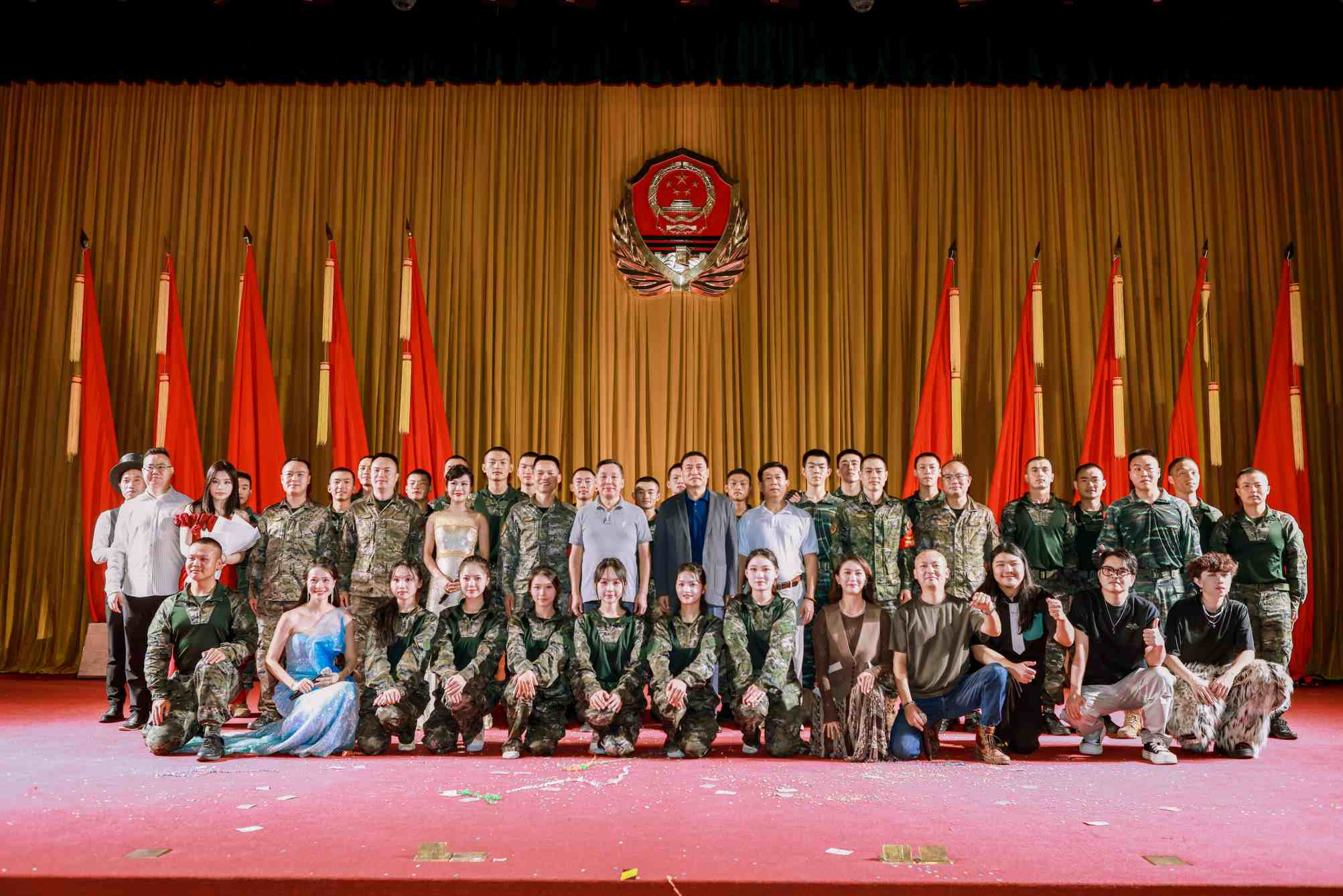 1764141477679452.jpg 0D9A5654.jpg